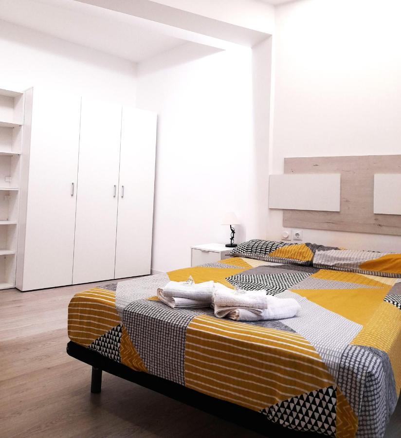 Fantastic 2 Bedrooms, Just 20 Meters From Ocean Playa de las Americas (Tenerife) Exterior photo