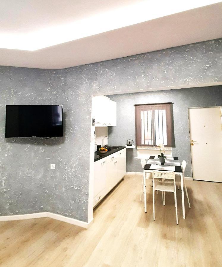 Fantastic 2 Bedrooms, Just 20 Meters From Ocean Playa de las Americas (Tenerife) Exterior photo